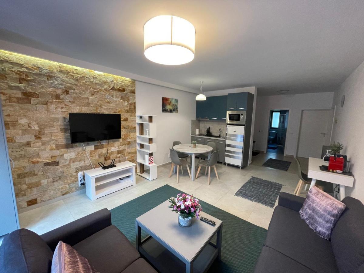 Castle Residence Apt. Zamorei Busteni Ngoại thất bức ảnh